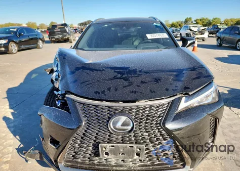 2019 Lexus Ux 200 из США, поврежденный, VIN JTHY3JBH5K2007924